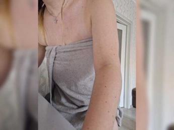 Tequila_888 webcam bongacams model stream image