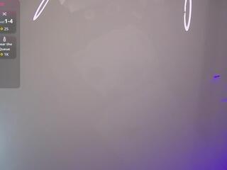 Sierra Ryan webcam model stream image