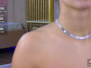 Sierra Ryan webcam model stream image