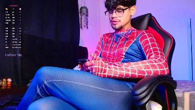 isaac_saenz webcam model stream image
