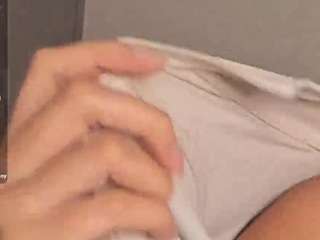 joannielarke webcam model stream image