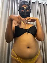 ZELINA_WOOFY webcam model stream image