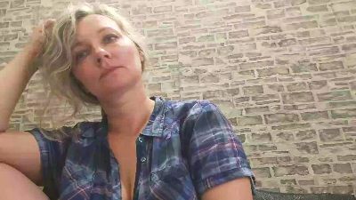 EdithManning webcam model stream image