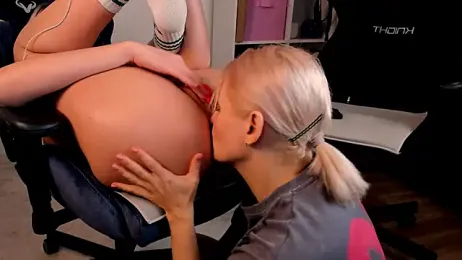 hotblonds webcam stripchat model stream image