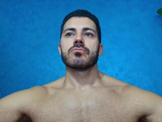 Cutler Q webcam model stream image