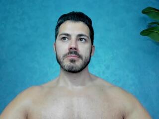 Cutler Q webcam model stream image