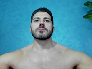 Cutler Q webcam model stream image