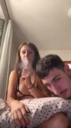 lolaa22 webcam model stream image