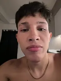 Stibenhotboy webcam model stream image