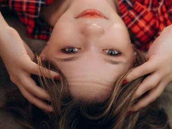 AnnAmour webcam model stream image