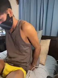 pandesal_aki webcam model stream image