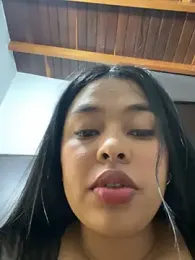 PUSHYLATE webcam model stream image