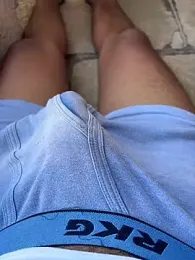 Desiboy___21 webcam model stream image