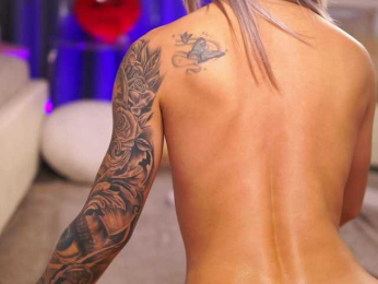 NyrobiNova webcam model stream image