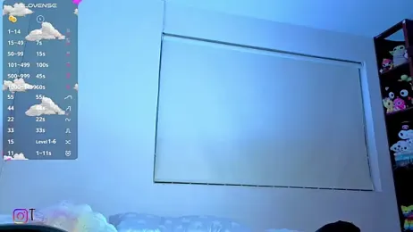 Laurent-Glass webcam model stream image