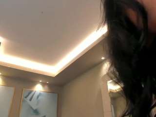 lili-acosta webcam model stream image