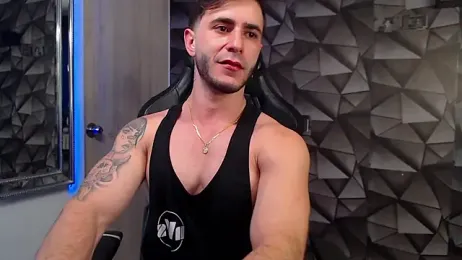 Latino_stud4u webcam model stream image