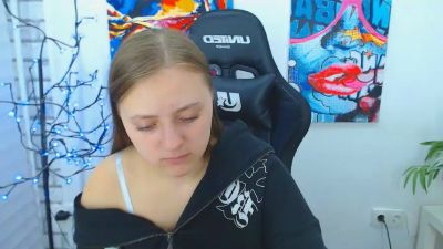 ArinaBelle webcam model stream image