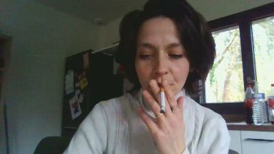 Glaamlulu webcam model stream image