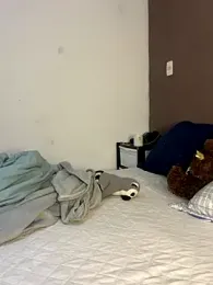 Bubuzinha10 webcam model stream image