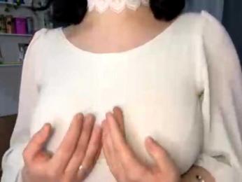 PhiaMoon webcam model stream image