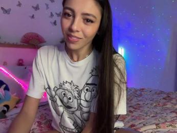 keirasworldd webcam model stream image