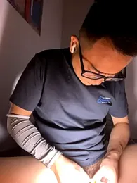 lixiaoshuai8 webcam model stream image