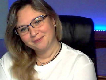 NERVOMOTINA webcam bongacams model stream image