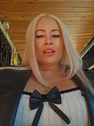 MILFBARBY webcam model stream image