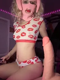 SexySkiBunny webcam model stream image