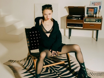 SelinDionis webcam model stream image