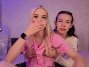 smile_with_nicole webcam model stream image