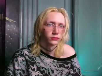 velvetqueer webcam model stream image