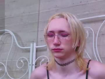 velvetqueer webcam model stream image