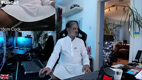 OnlineBossUK webcam model stream image