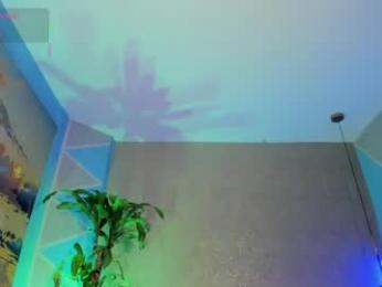 _emmaruiz webcam model stream image