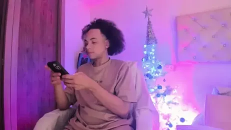 AlejoGaga12 webcam model stream image