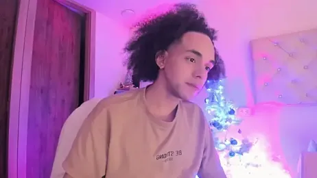 AlejoGaga12 webcam model stream image