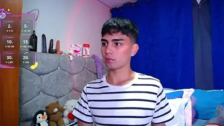 OwenBluee webcam model stream image