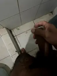 FromVnz webcam model stream image