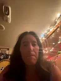 Novgirl110883 webcam model stream image