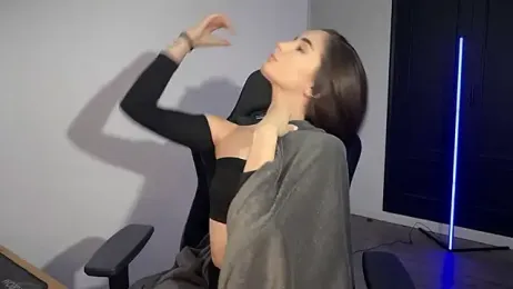 -KroshkaEnot- webcam model stream image