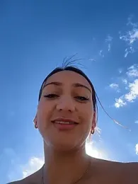 Ninabigtitied webcam model stream image