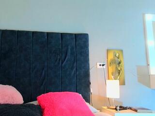 Hailey Rous webcam model stream image