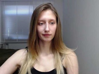 LUNAdream webcam model stream image