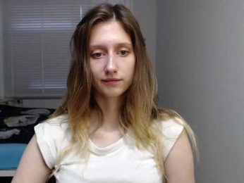 LUNAdream webcam model stream image