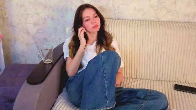 SydneyAdamski webcam model stream image