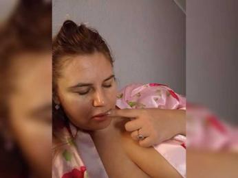 AvaQueen webcam bongacams model stream image