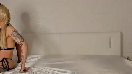 TyraKadney_ webcam model stream image