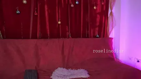 roselinedior webcam model stream image